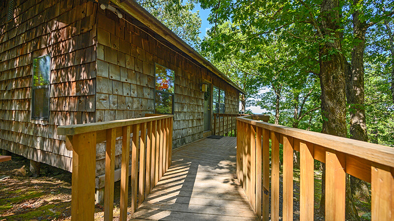 Walkway to the Sunset Cabin at Peckerwood Knob Cabins in Oklahoma.