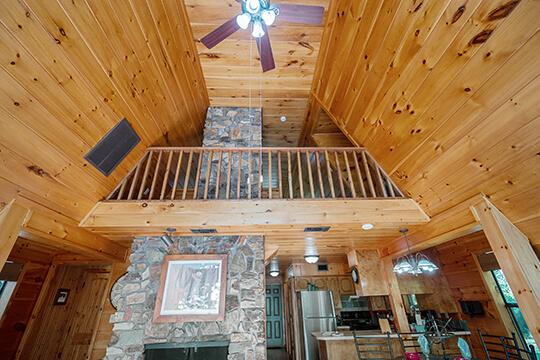 The grand living area at the Sunrise Cabin at Peckerwood Knob Oklahoma Cabin Rentals